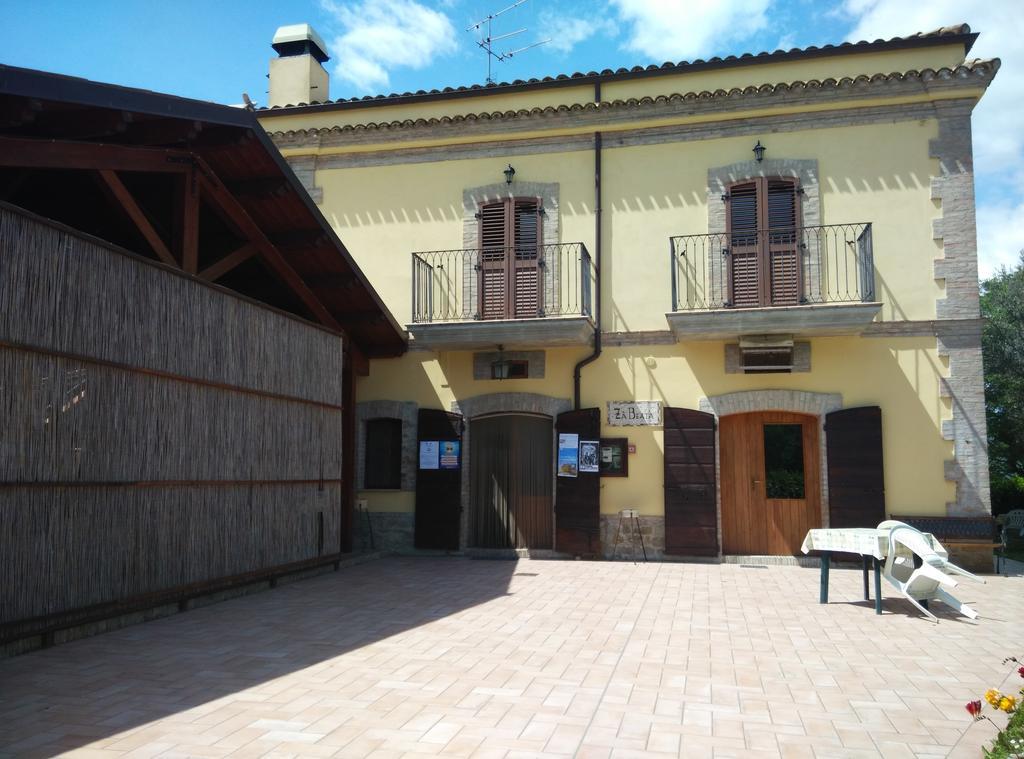 Agriturismo Za Beata Bed & Breakfast Penna Sant'Andrea Bagian luar foto